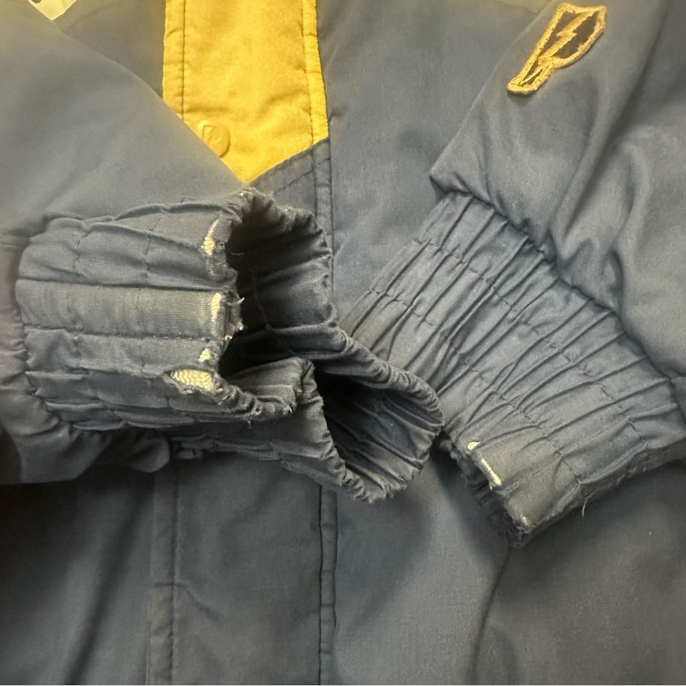Vintage Notre Dame Fighting Irish Script Puffer Jacket - Picture 6 of 7